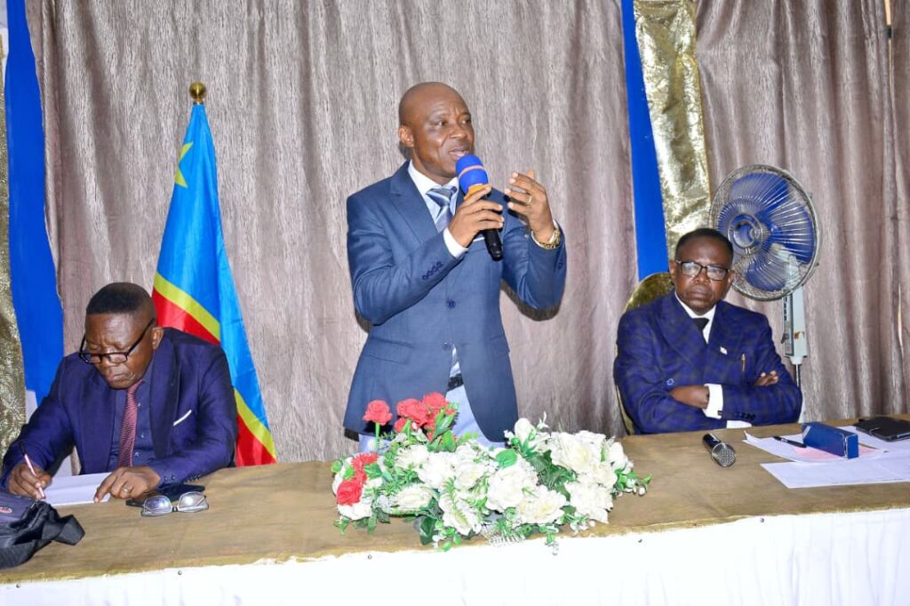 EXETAT 2026 : HUBERT KIMBONZA SONNE LA MOBILISATION GÉNÉRALE ET FIXE LES RÈGLES DU JEU AUX SUPERVISEURS NATIONAUX POUR DES ÉPREUVES CRÉDIBLES, TRANSPARENTES ET RÉSOLUMENT TOURNÉES VERS LE NUMÉRIQUE.